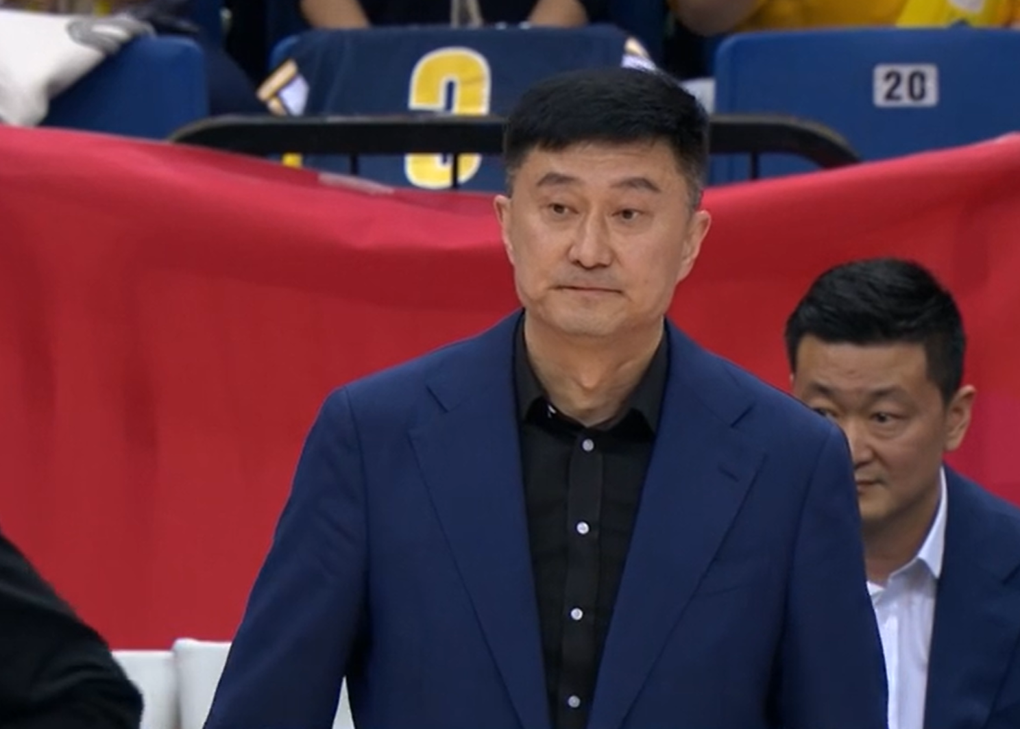 乐鱼体育登录入口-杜锋纪律十分严明!